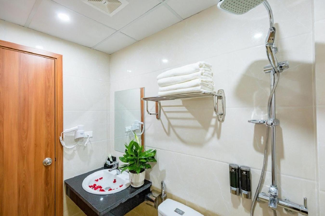Gia Cat Long Boutique Cat Ba Hotel Chan Chau Екстериор снимка